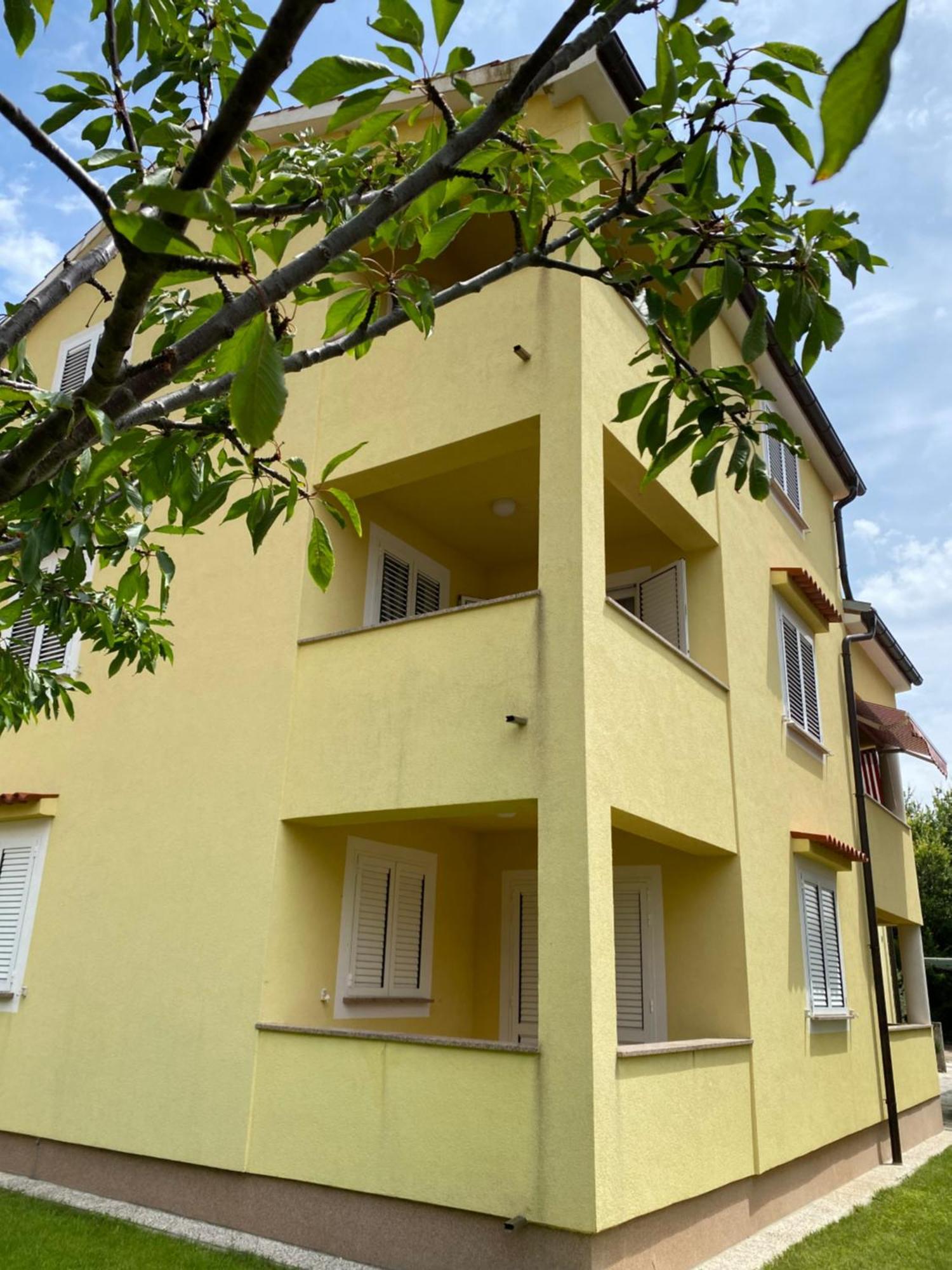 Apartments Luni Baska  Bagian luar foto